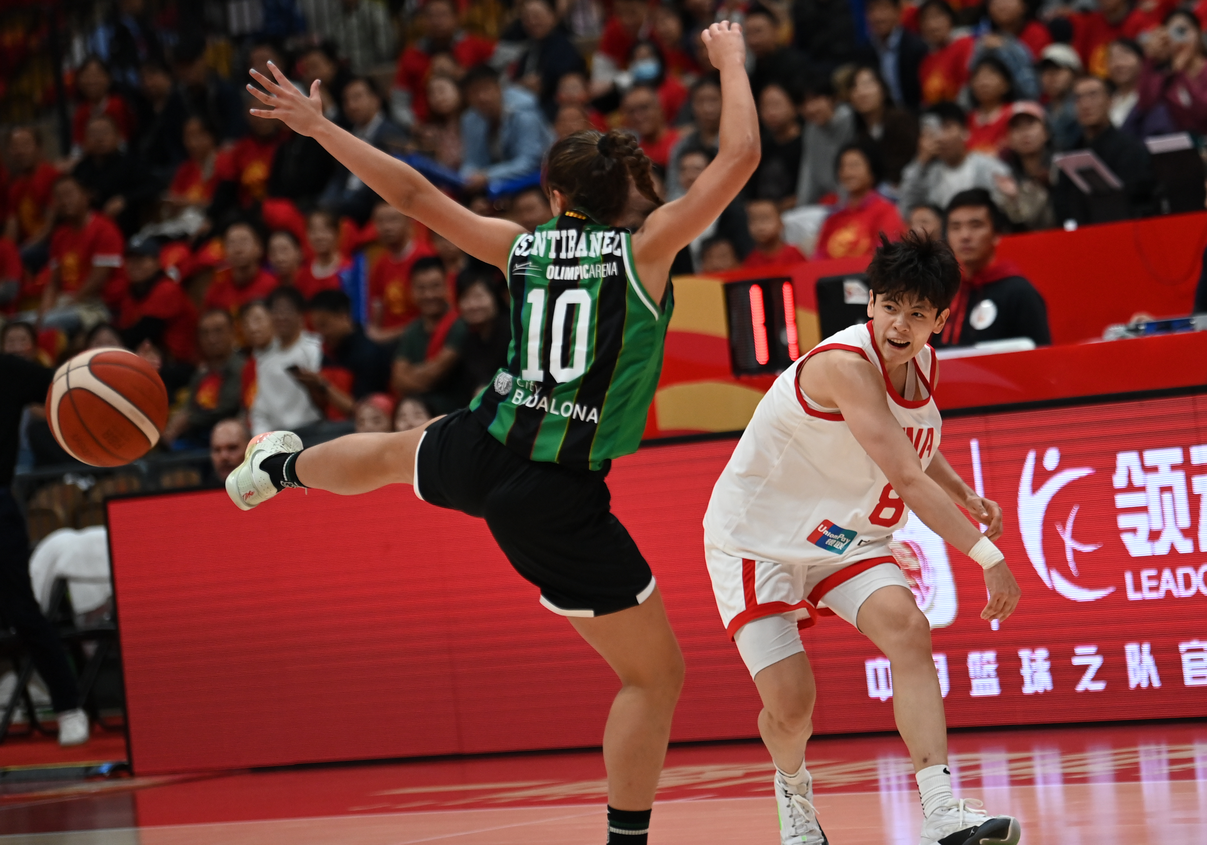 尤文图斯清晨伤情更新上海申花篮板制胜备战CBA季后赛，这操作让人直呼：萨拉赫在美国队比赛中失利的简单介绍